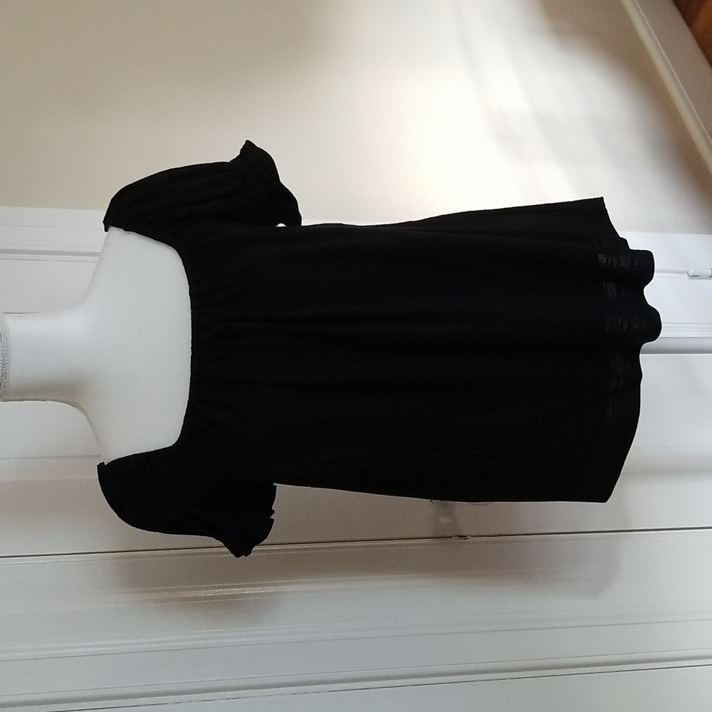 NEW Max Studio knit top